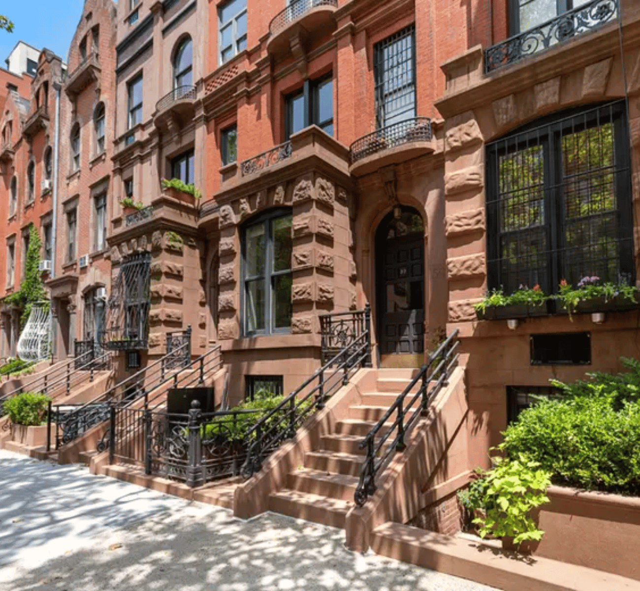 What Is A Brownstone? Learn About This Historic House Type