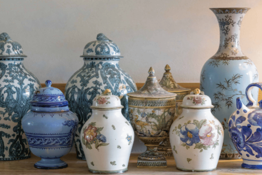 Antique pottery and vases with pretty patterns 